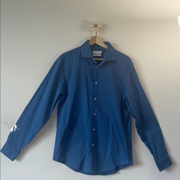 Calvin Klein Blue Casual Button Down Shirt - Picture 3 of 8